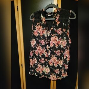 3X Floral Sleeveless Top